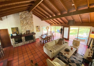 Lindisima casa en el bosque de Carilo